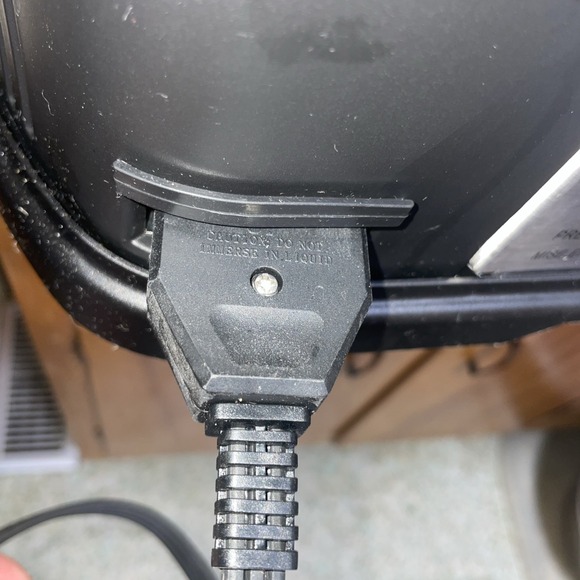 Masterbuilt Butterball Professional Indoor Electric Turkey Fryer 14 Lb 23011014 - Picture 10 of 16